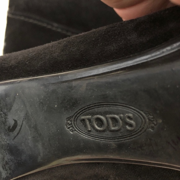 Tod’s suede heeled boots - Picture 4 of 7